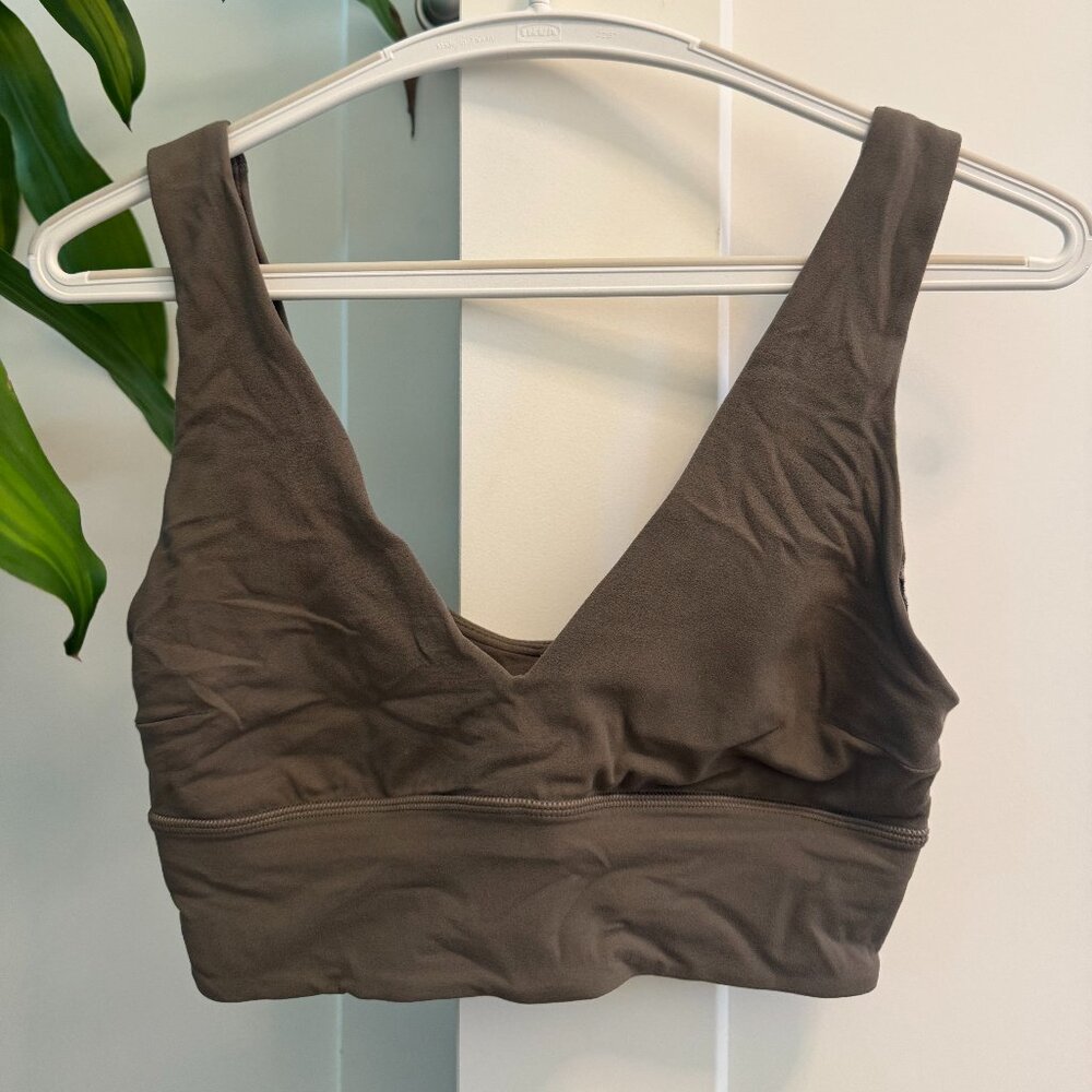 Lululemon Align V-Neck Bra *Light Support in Nomad, Size 6 (C/D Cup)